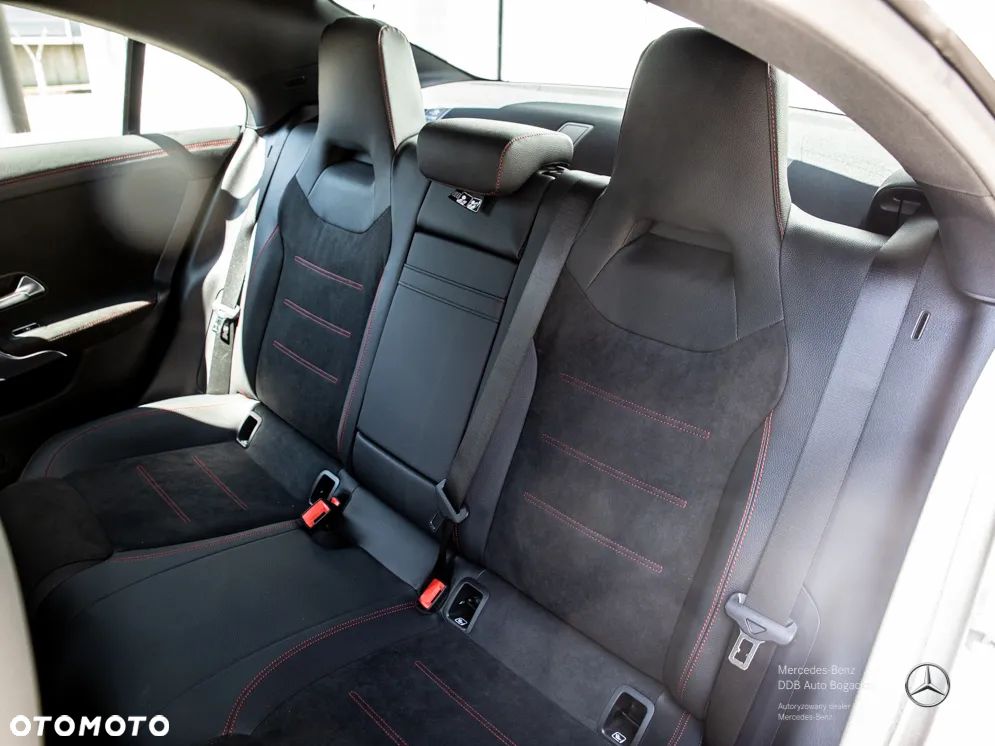 Mercedes-Benz CLA ver-250-e-phev-amg-line-8g--dct - 13
