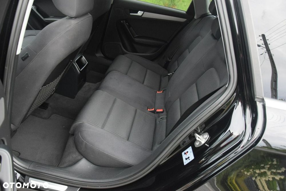 Audi A4 Avant 2.0 TDI Quattro S tronic - 27