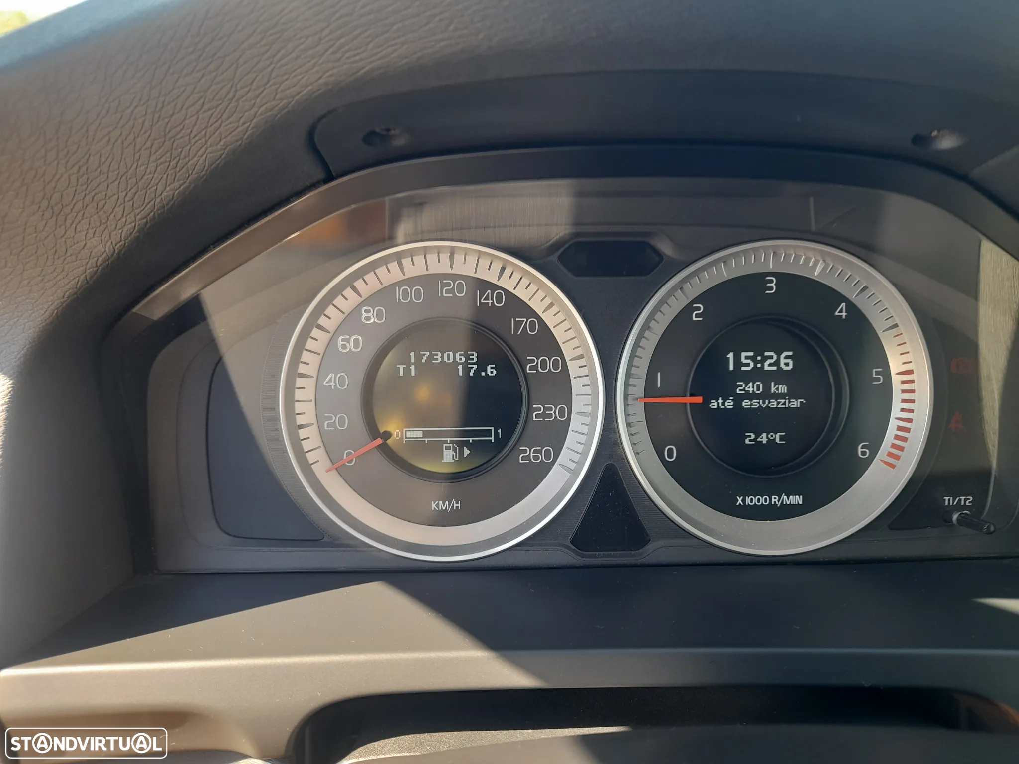 Volvo V60 2.0 D3 Momentum - 10