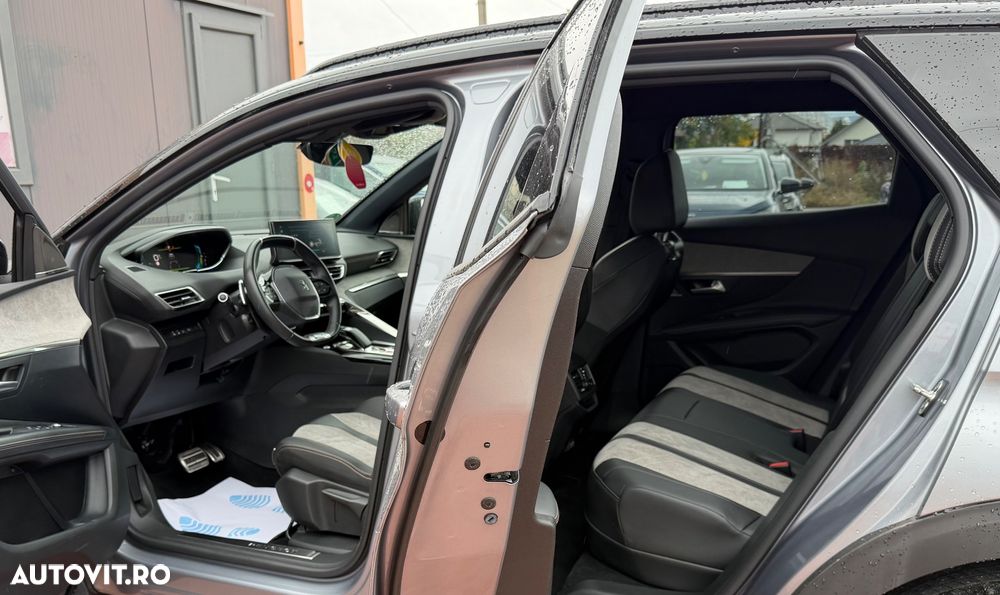 Peugeot 3008 Hybrid 225 e-EAT8 GT Pack - 35