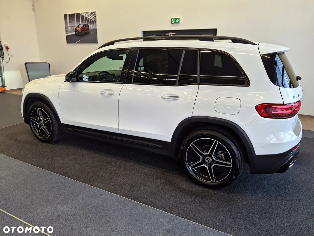 Mercedes-Benz GLB 200 AMG Line 7G-DCT - 6