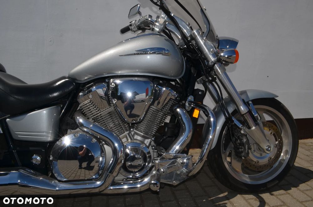 Honda VTX - 23