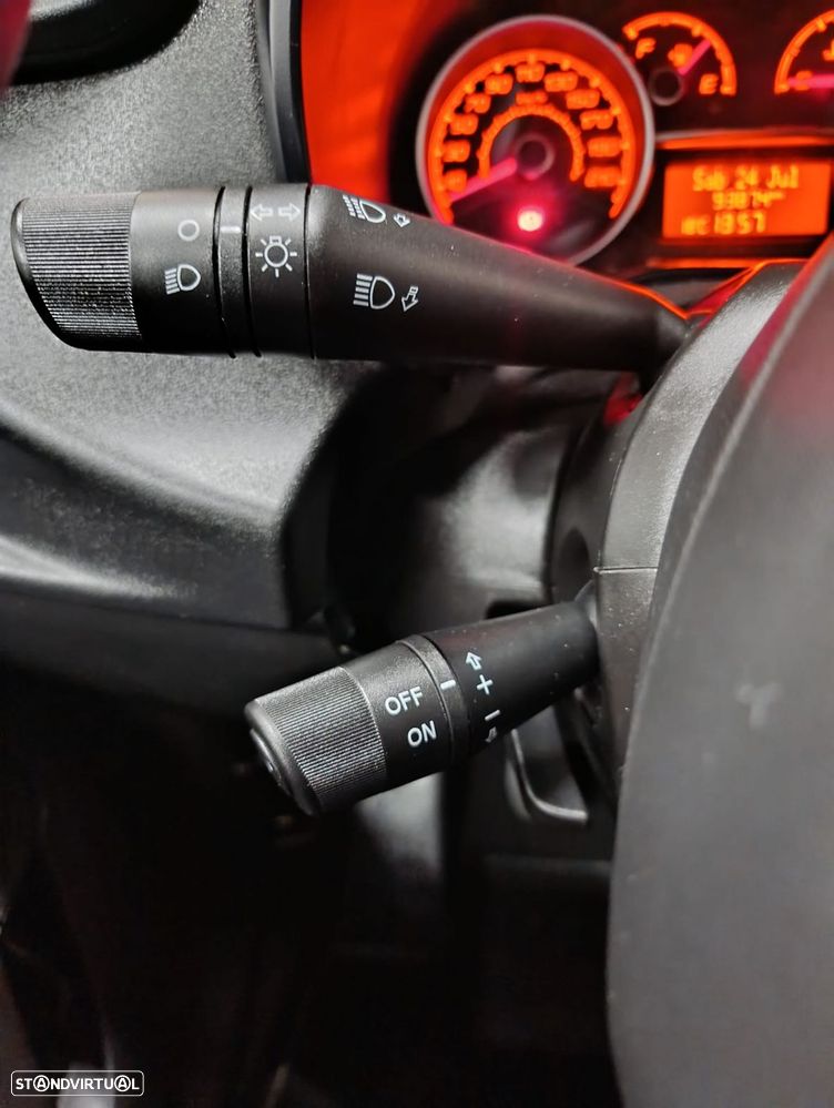 Fiat Doblo 1.6 M-Jet XL (3 Lug. ) - 28