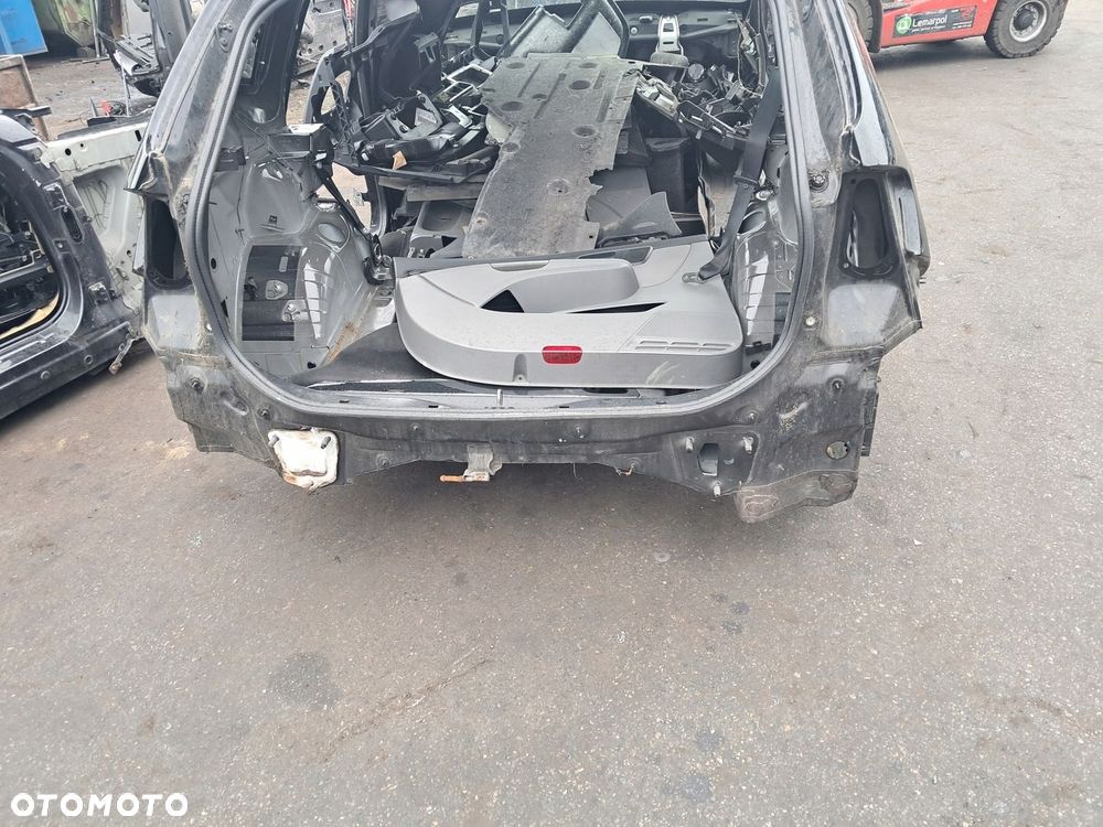 BMW X1 E84 WANNA PAS TYLNY PODŁOGA BŁOTNIK LEWY PRAWY - 2