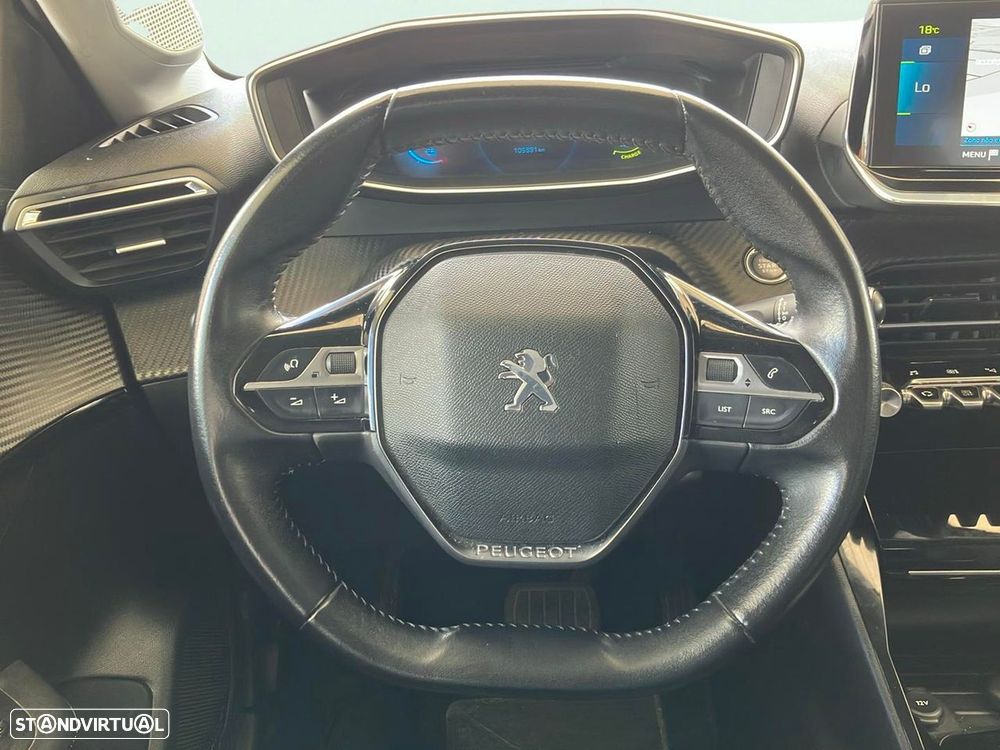 Peugeot e-208 - 13