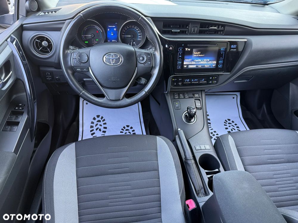 Toyota Auris 2015 photo 4