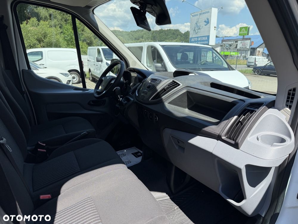 Ford Transit - 19