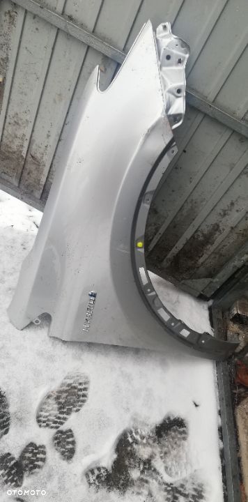 błotnik prawy przód toyota rav 4 - 1