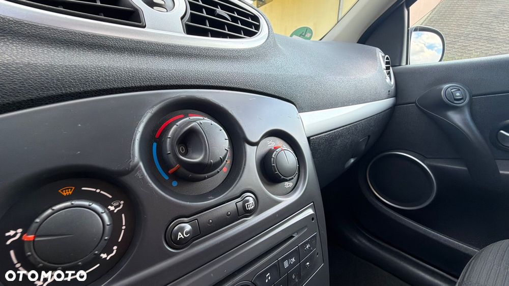 Renault Clio TCe 100 Dynamique - 16