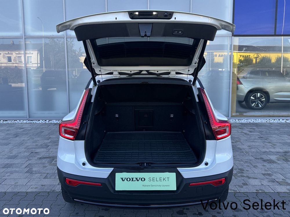 Volvo XC 40 - 30
