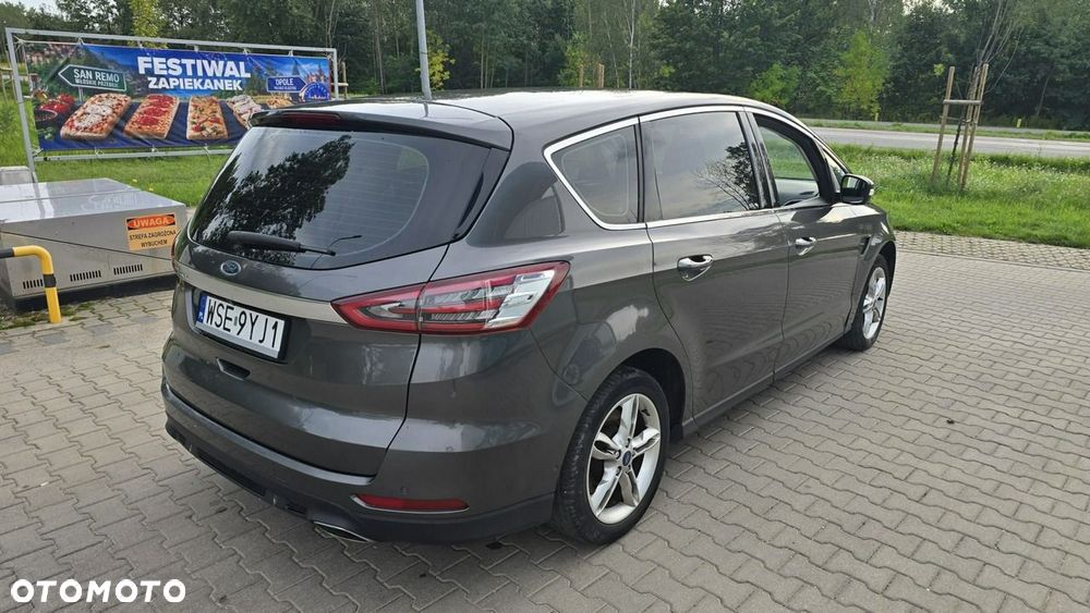 Ford S-Max - 10