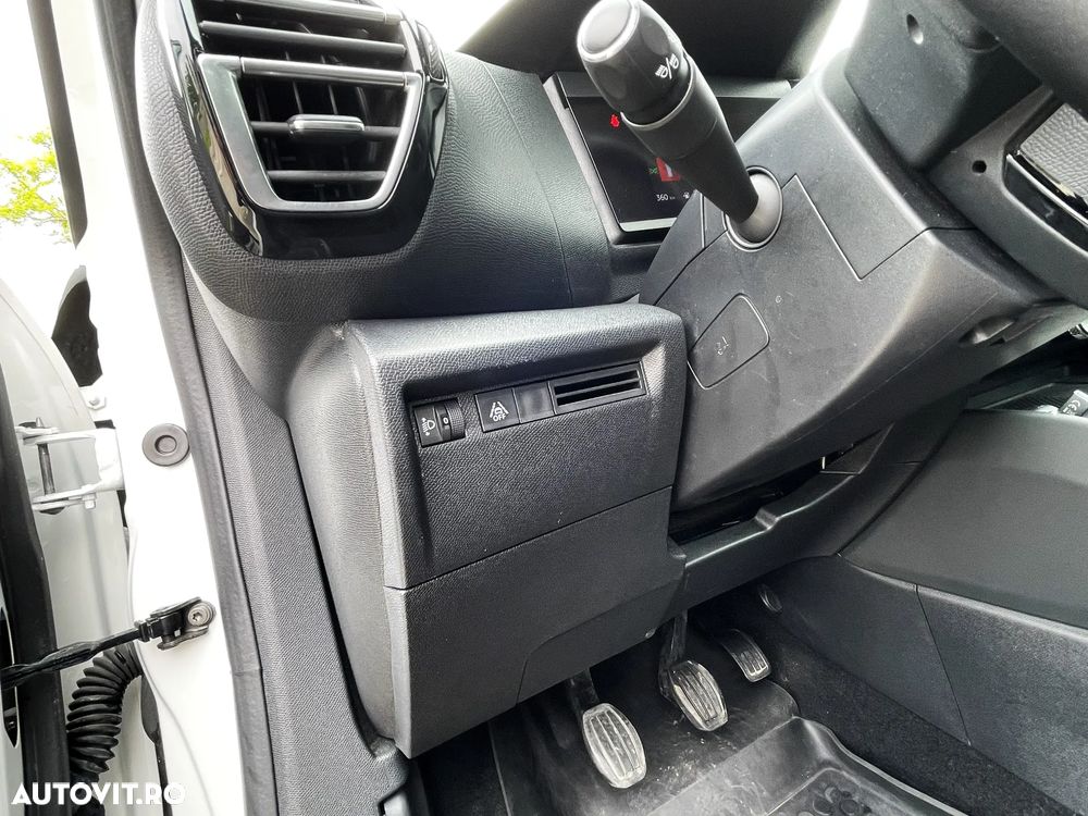 Citroën C4 PureTech 100 Stop&Start FEEL - 13