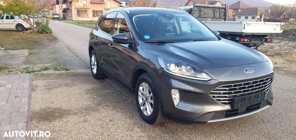 Ford Kuga - 3