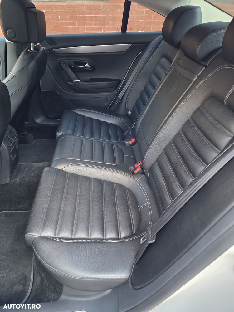 Volkswagen Passat CC - 18