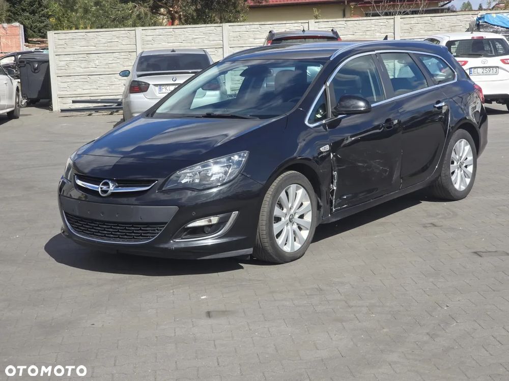 Opel Astra 1.7 CDTI DPF Cosmo - 11