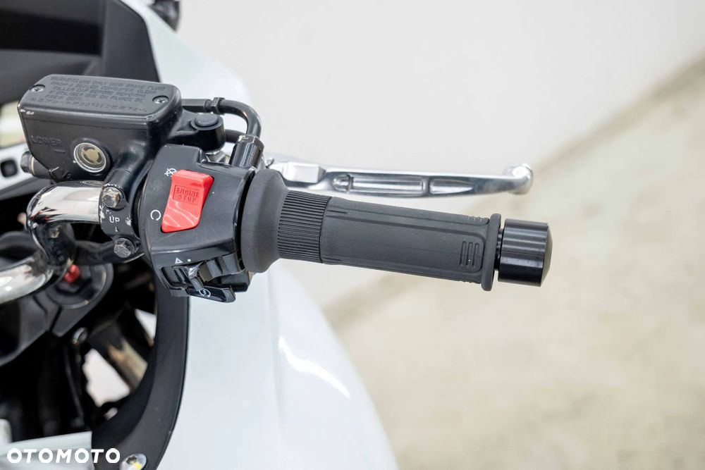 Honda CBF - 28