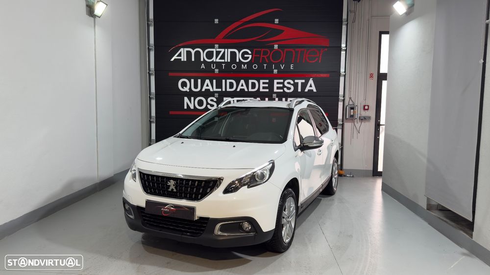 Peugeot 2008 1.2 PureTech Style - 1