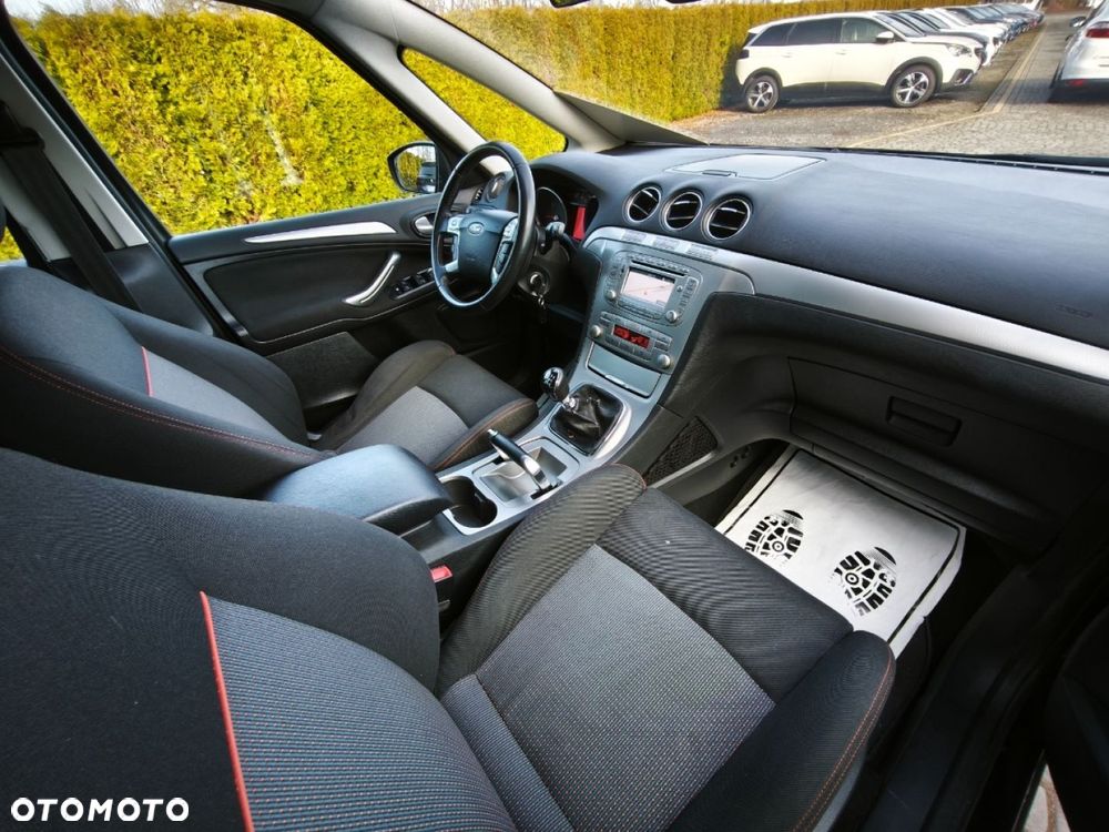 Ford S-Max - 9