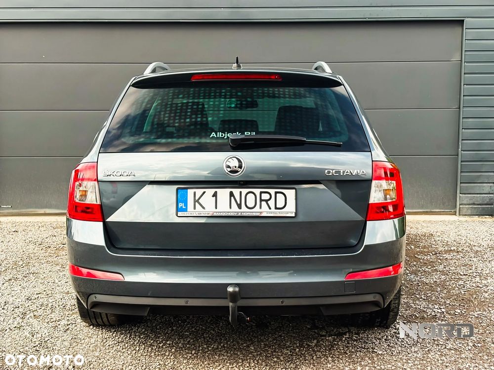Skoda Octavia 1.6 TDI (Green tec) DSG Style - 9