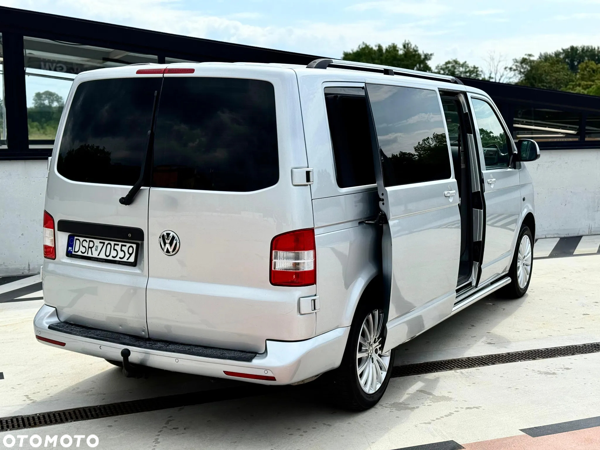 Volkswagen Multivan - 9