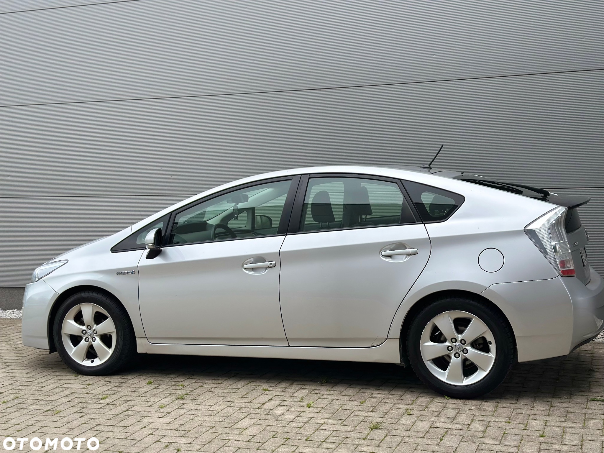 Toyota Prius 1.8 HSD Luna - 10