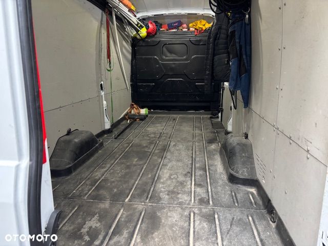 Ford Transit - 11
