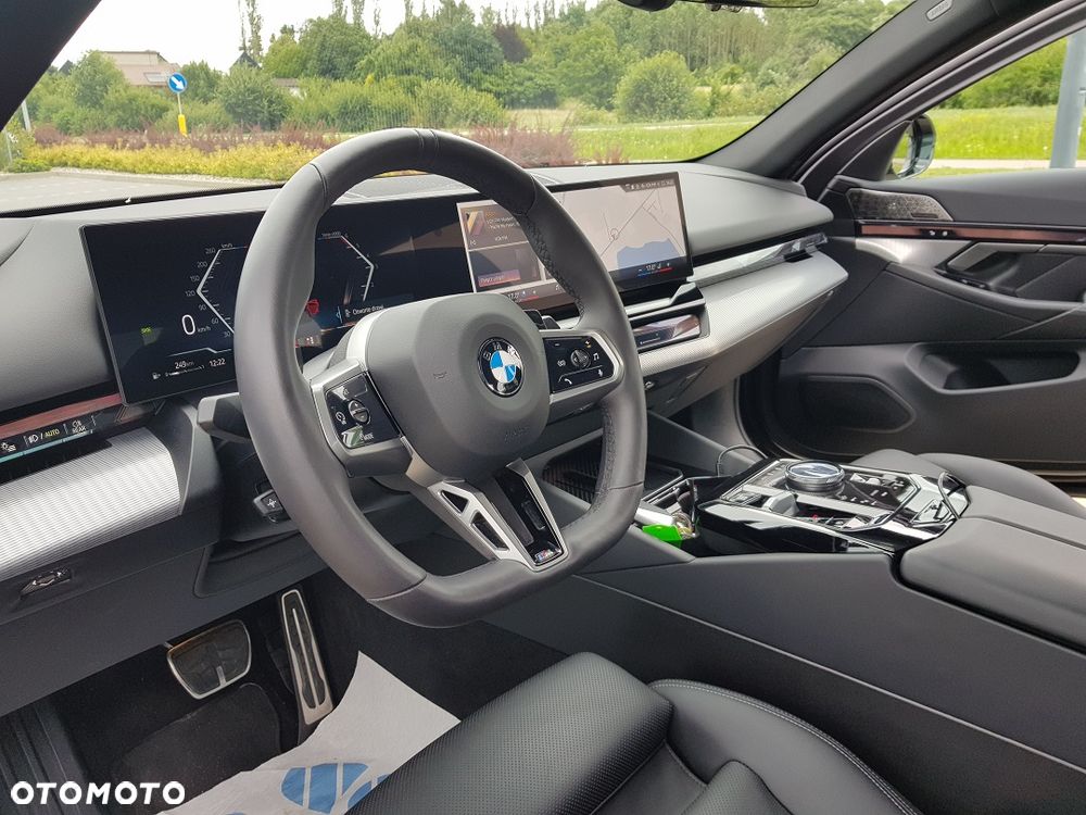 BMW Seria 5 540d xDrive mHEV M Sport - 26