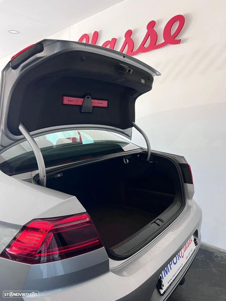 VW Passat 1.6 TDI Highline DSG - 15