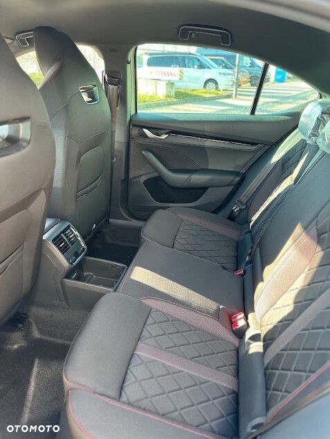 Skoda Octavia 2.0 TSI RS DSG - 10