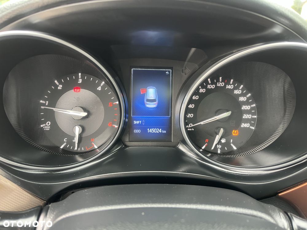 Toyota Avensis Touring Sports 1.6 D-4D Edition S+ - 17