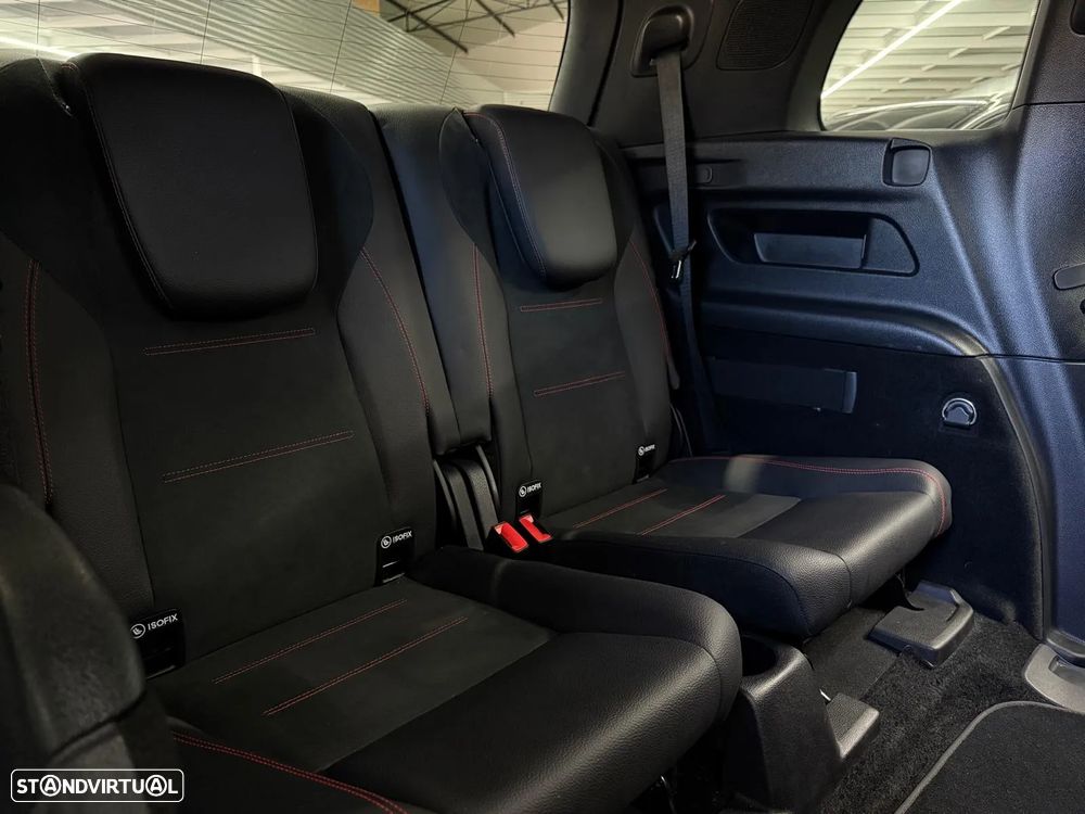 Mercedes-Benz GLB 180 d AMG Line - 37