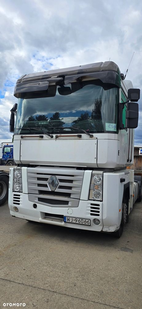 Renault MAGNUM - 2