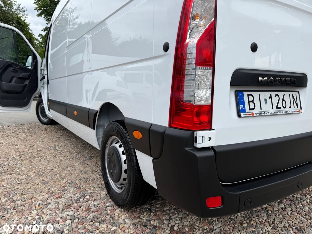 Renault MASTER L3H2 MAXI MOCNY SILNIK 2.3DCI Rozrząd na ŁAŃCUCHU, Pełna zabudowa paki, Zawiasy drzwi tył 180' DMC3.5t Duża ładowność 1302Kg, Homologacja VAT-1, Parktroniki, Minibar, Stolik EasyLife, Lustro WideView, Oświetlenie LED, Tempomat, Halogeny, Pakiet Chrom Design, Szare wnętrze, SERWIS ASO RENAULT!! - 34