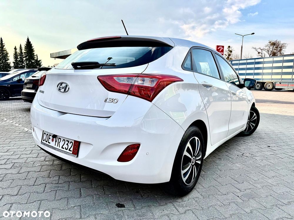 Hyundai i30 1.4 Premium - 33