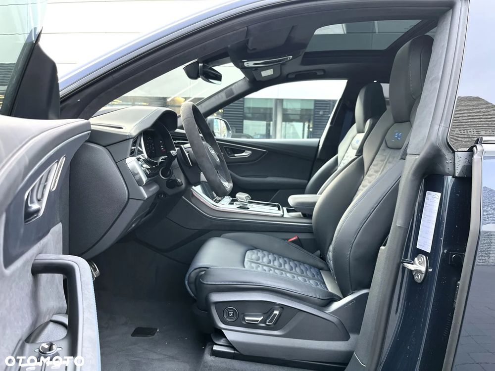 Audi RS Q8 - 21