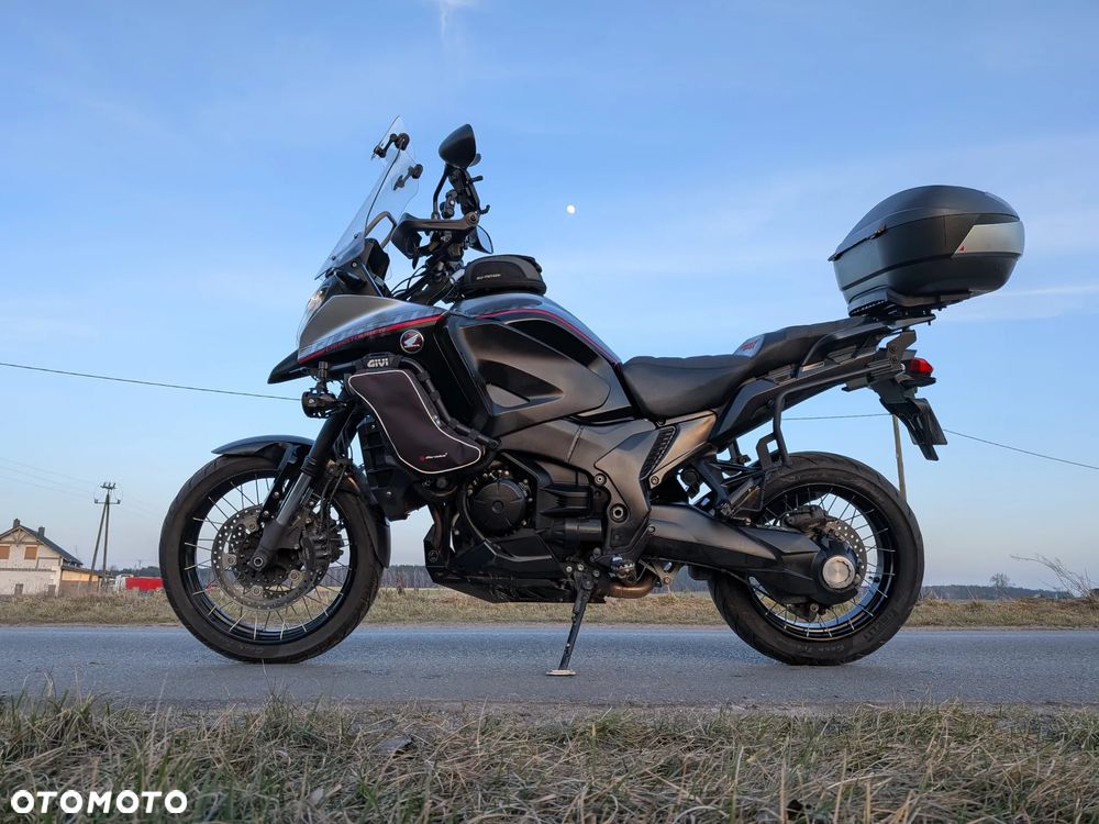Honda VFR - 27