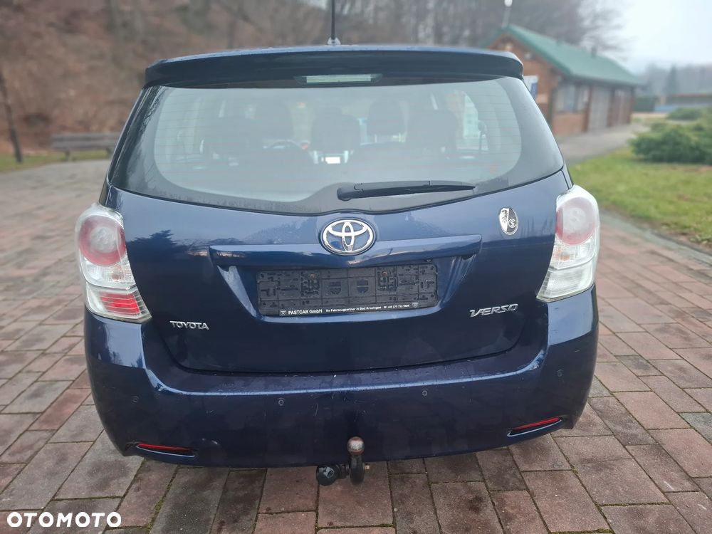Toyota Verso 1.8 Edition - 4