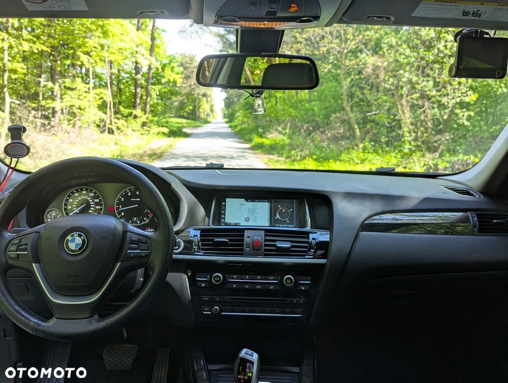 BMW X3 xDrive35i - 32