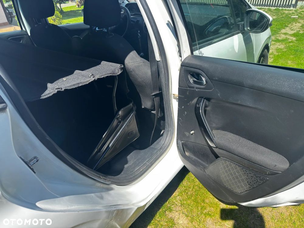 Peugeot 208 1.6 e-HDi Allure STT - 12