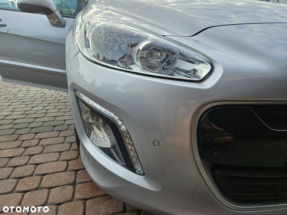 Peugeot 308 - 24