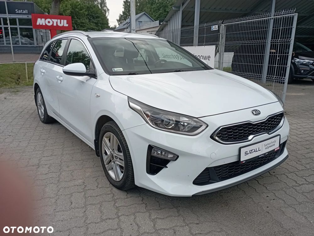 Kia Ceed - 1
