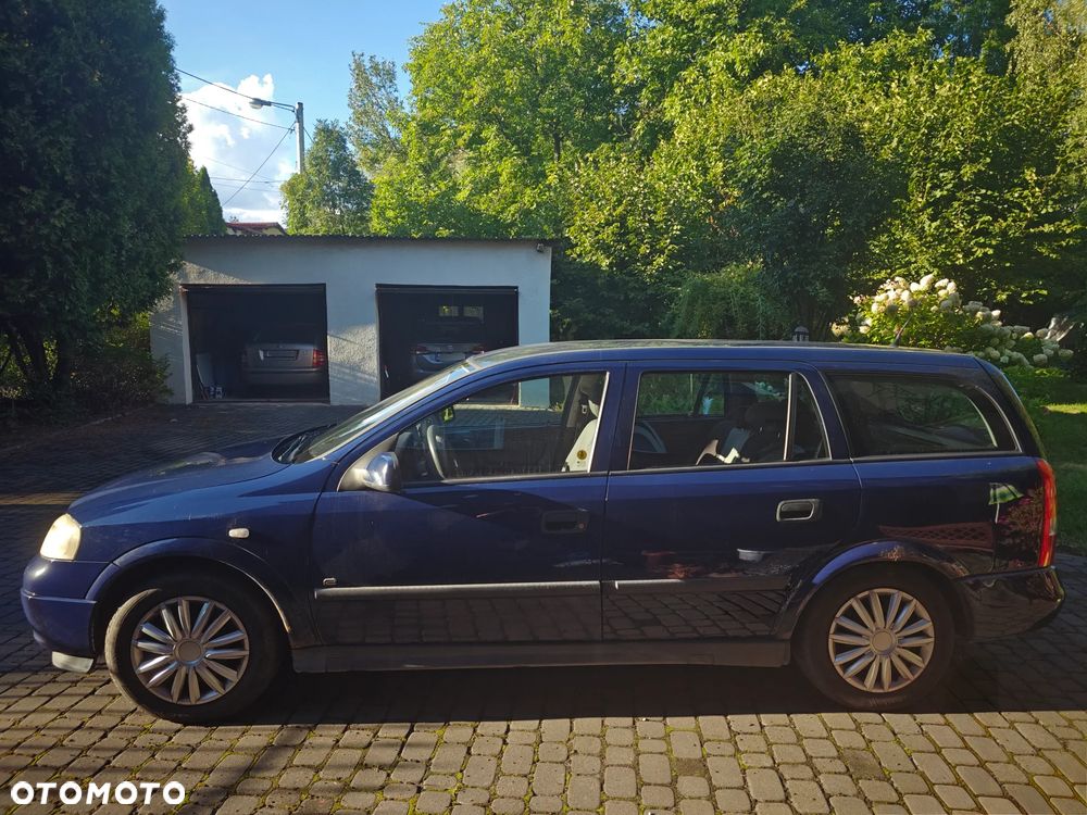 Opel Astra - 2