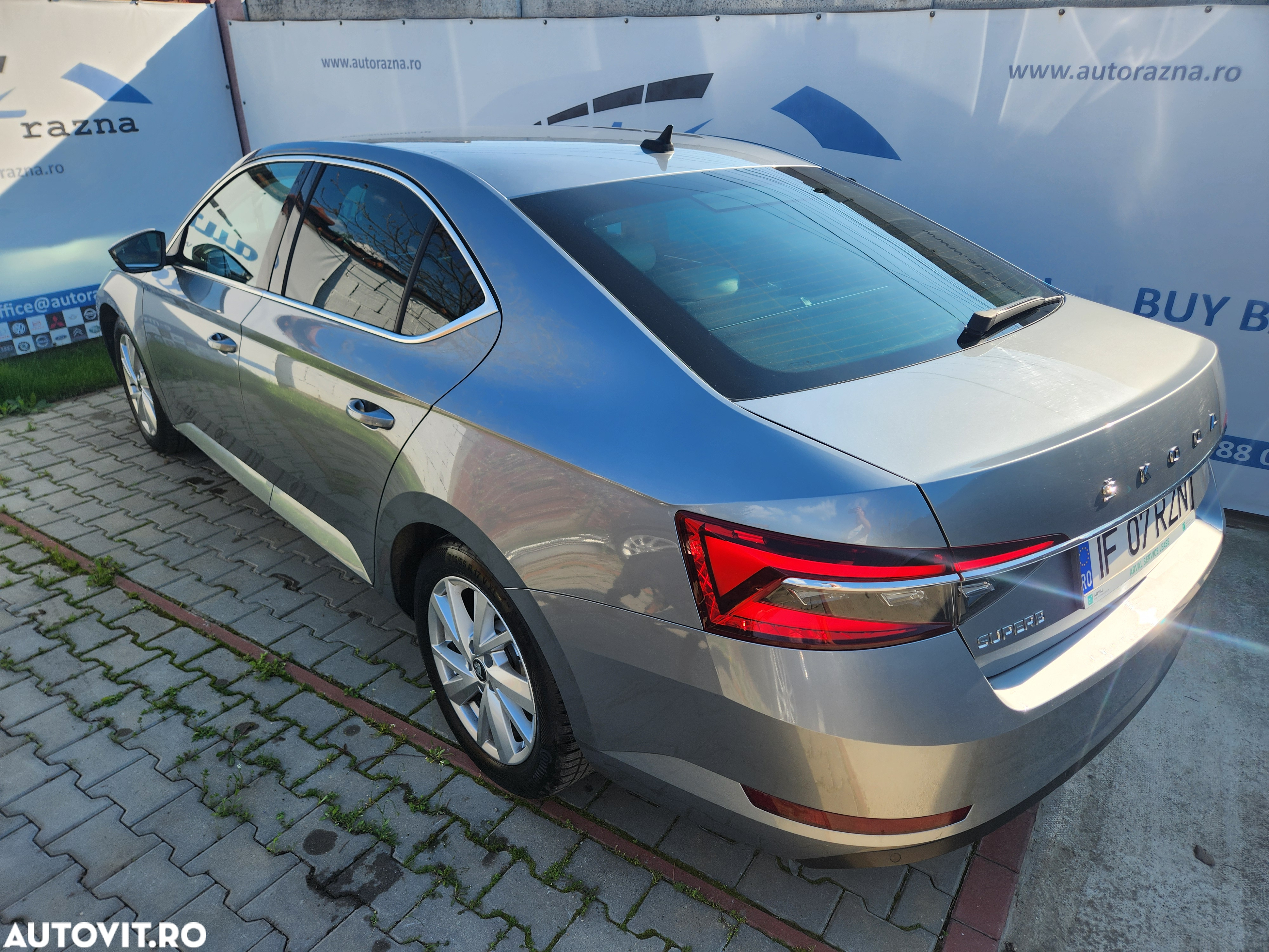 Skoda Superb 2.0 TDI DSG Style - 12