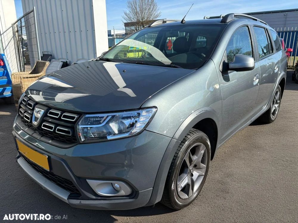 Dacia Logan TCe 90 (S&S) Stepway - 1