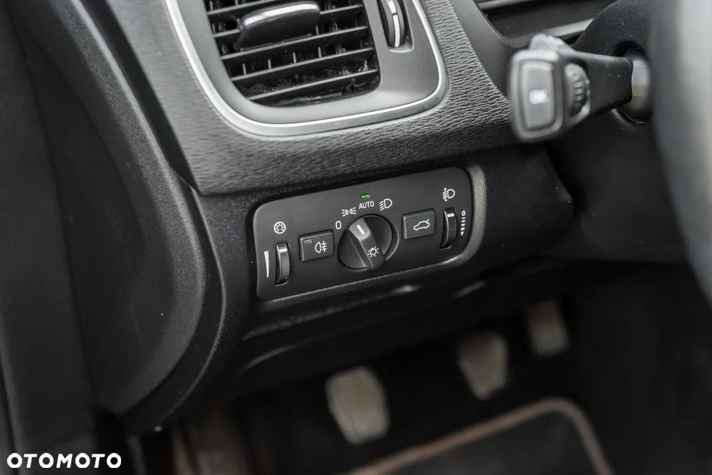 Volvo V40 - 17
