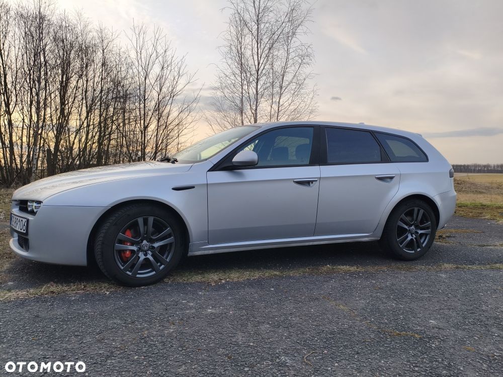 Alfa Romeo 159 - 2