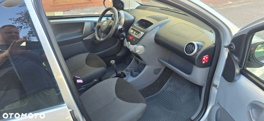 Toyota Aygo Cool - 10