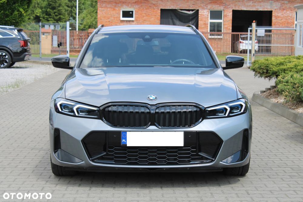 BMW Seria 3 330i xDrive M Sport sport - 3