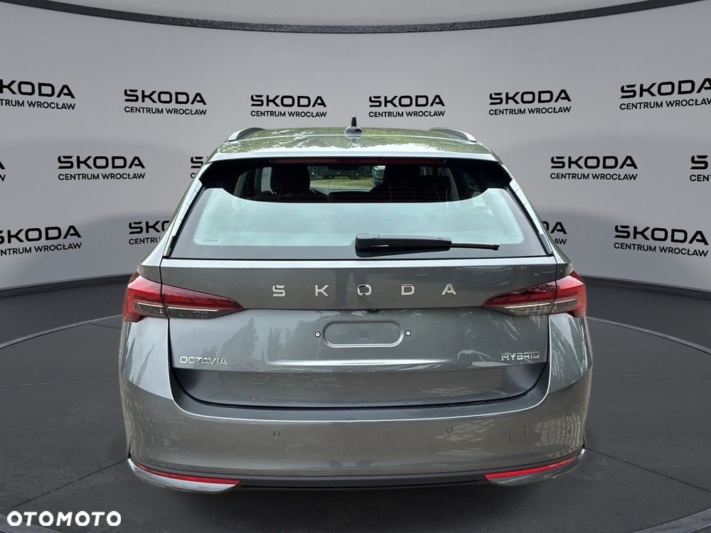 Skoda Octavia - 10