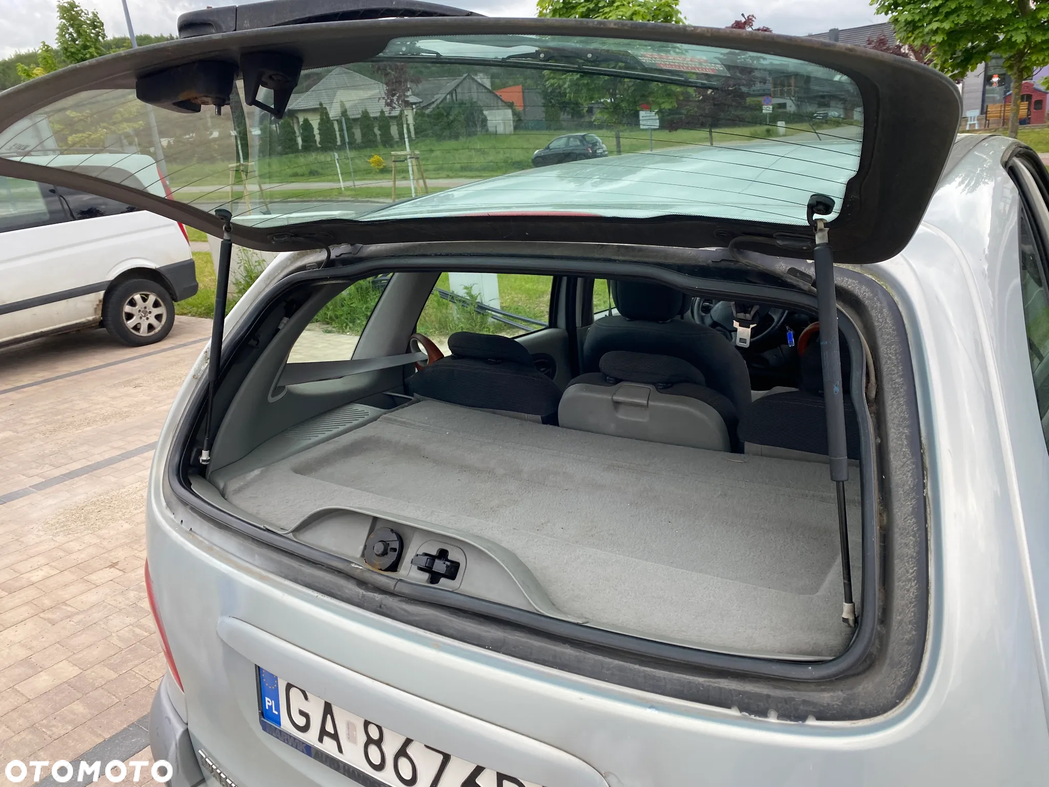 Renault Scenic 1.9 dCi Authentique - 13